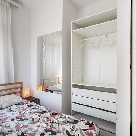 Beautiful Modern Apartment In The Heart Of أنتويرب المظهر الخارجي الصورة