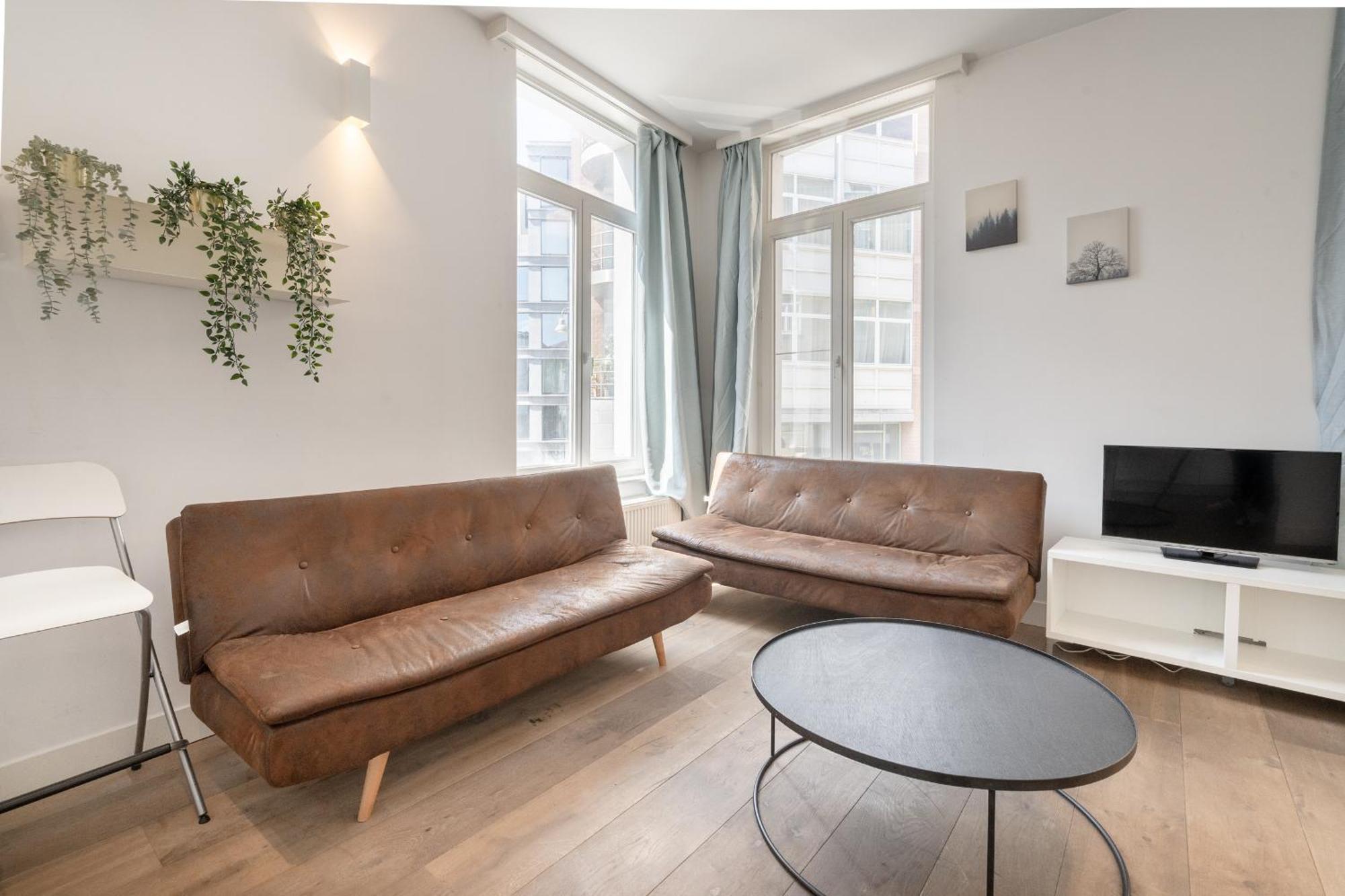Beautiful Modern Apartment In The Heart Of أنتويرب المظهر الخارجي الصورة