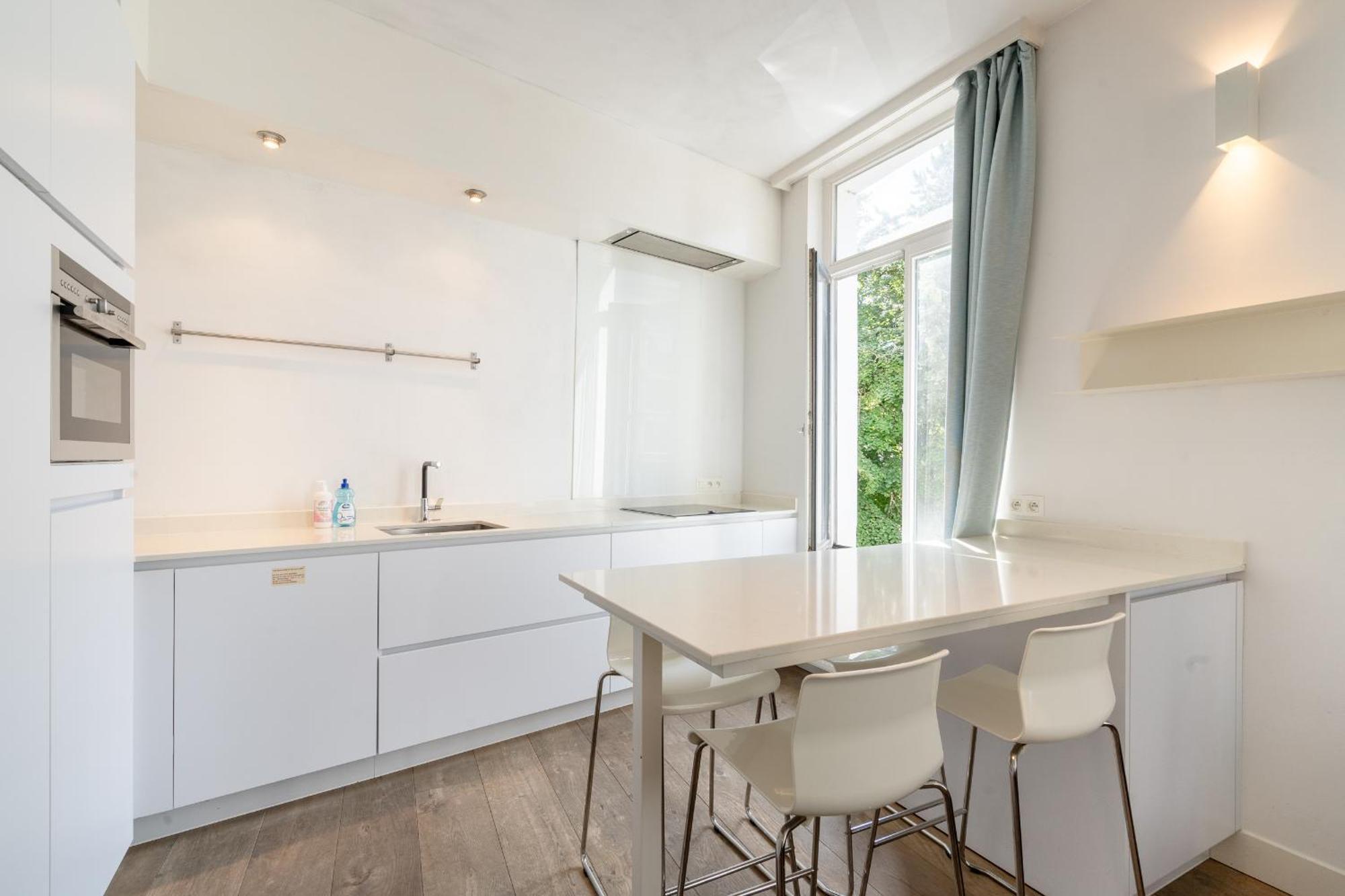 Beautiful Modern Apartment In The Heart Of أنتويرب المظهر الخارجي الصورة